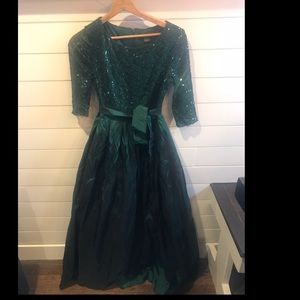Green Jessica Howard Sequin Dress